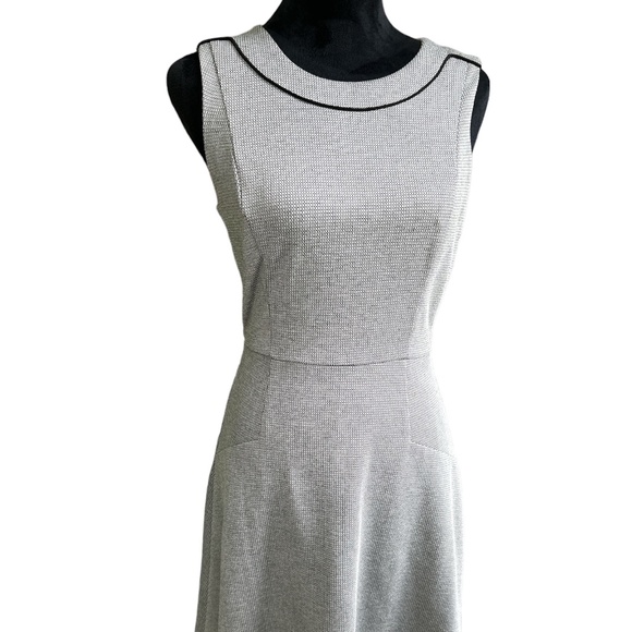 White House Black Market Women's Ponte Black Sleeveless Jumper Dress Size 4 - Picture 1 of 6